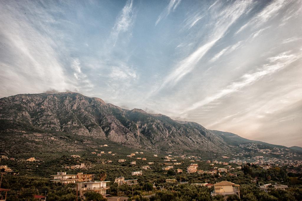 Hotel Fotini Каламата Екстериор снимка