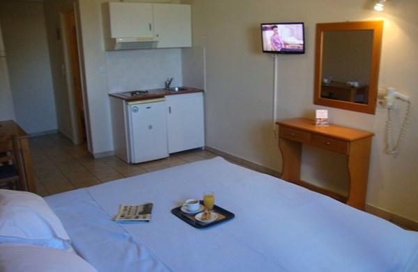 Hotel Fotini Каламата Екстериор снимка